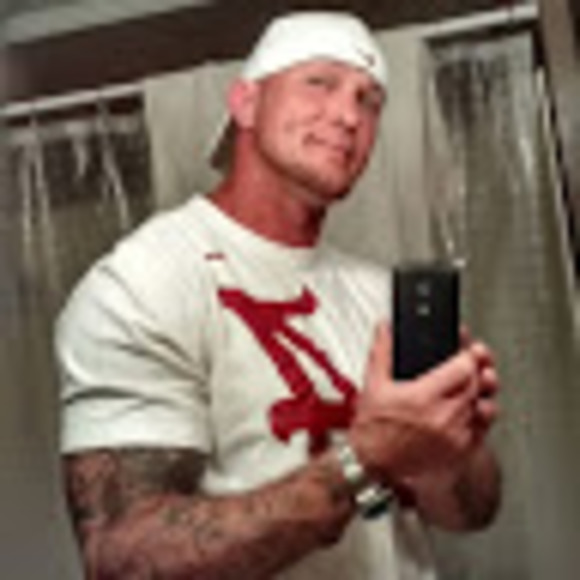 adamchoward77